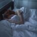 Impact du plexus solaire sur le sommeil Woman Sleeping