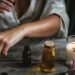 Peau sèche : ces huiles essentielles qui réinventent votre routine beauté 8 votive candle