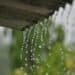 Récupération d’Eau de Pluie 10 a rain gutter with water running down it